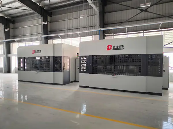 Faucet polishing workshop