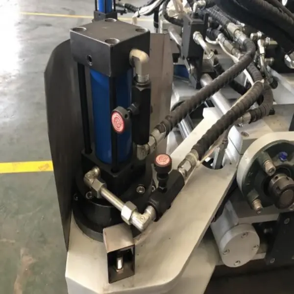 Metal casting machine