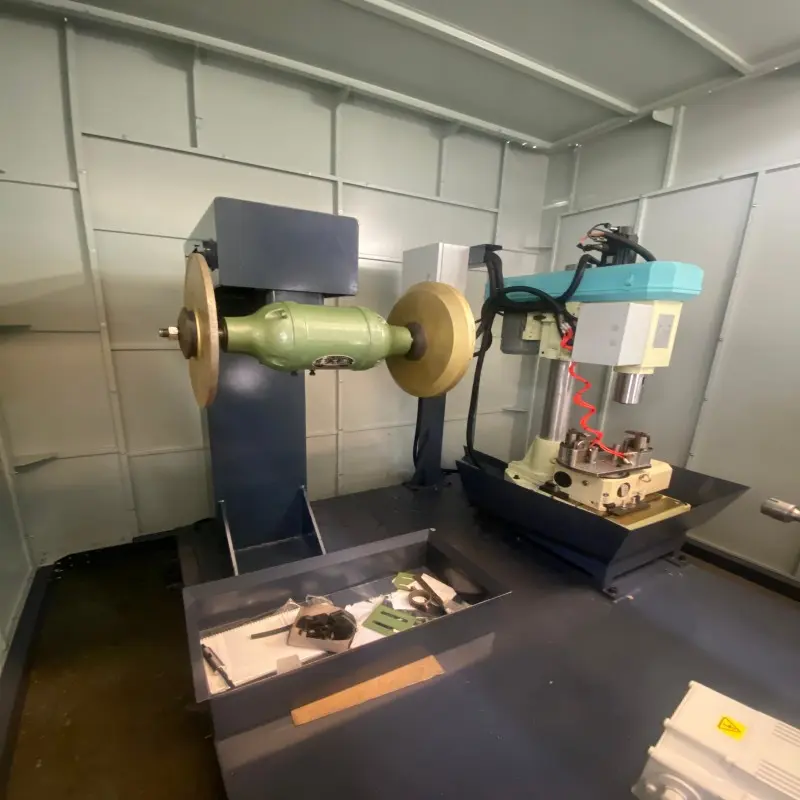 Finishing line grinding.jpg